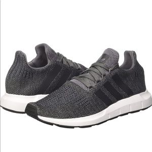 Adidas Swift Run Grey